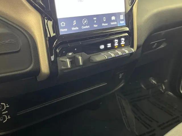 2024 Ram 2500 Laramie Crew Cab 4x4 64 Box