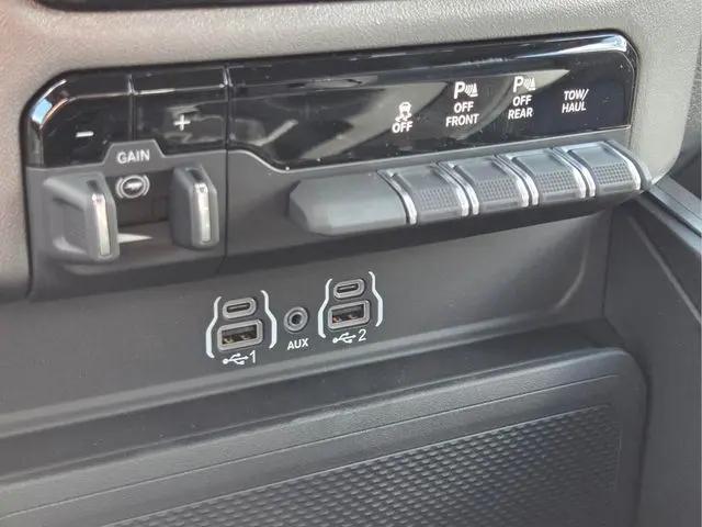 2027 Ram 1500 Big Horn