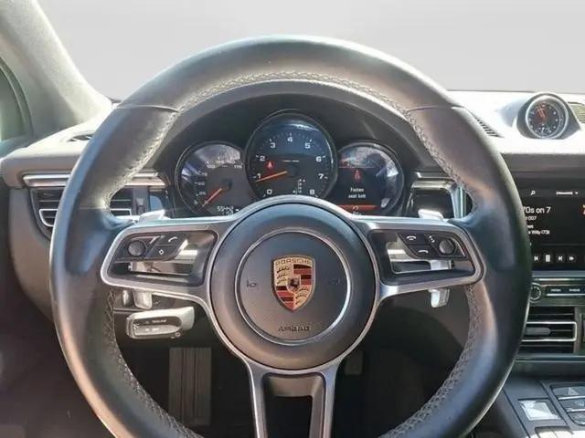 2020 Porsche Macan Macan