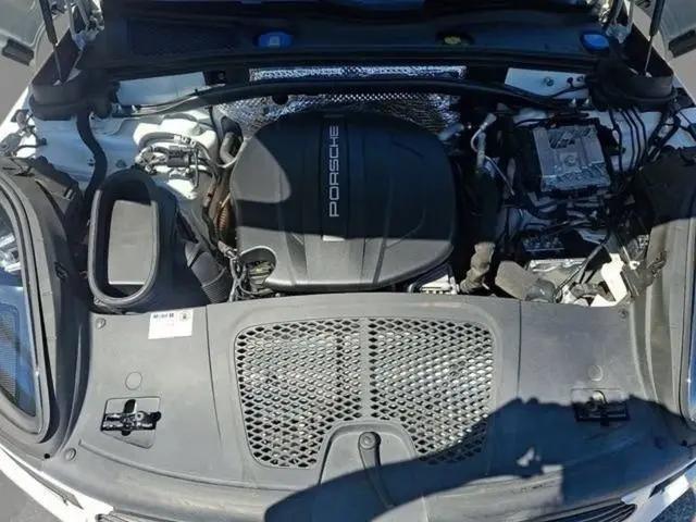 2020 Porsche Macan Macan