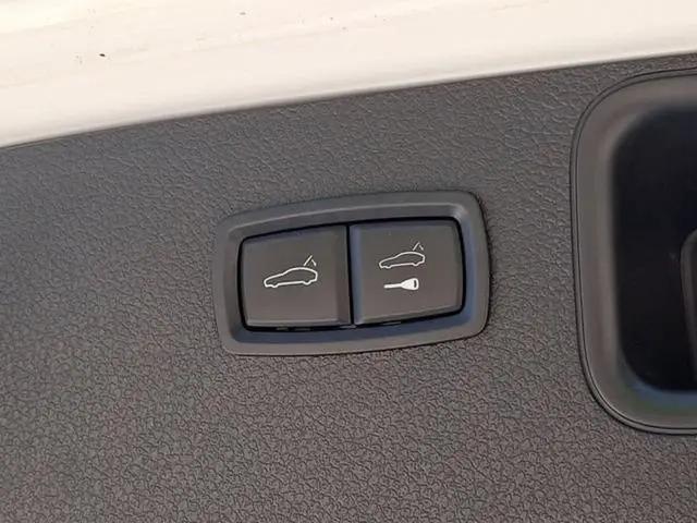 2020 Porsche Macan Macan