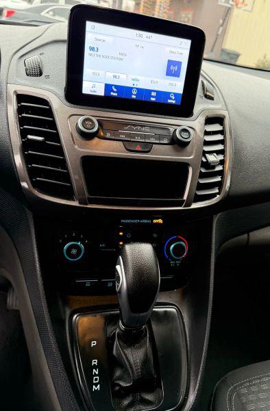 2022 Ford Transit Connect XLT Cargo Van