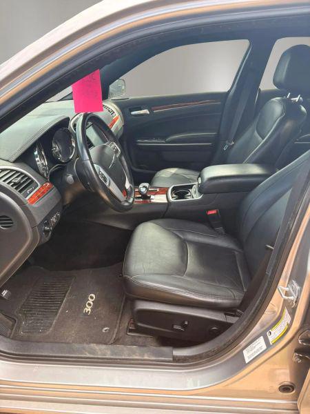 2013 Chrysler 300 Motown