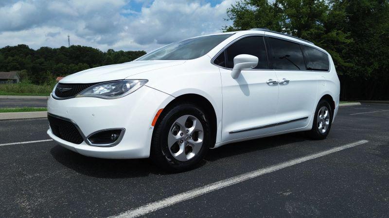 2017 Chrysler Pacifica Touring-L Plus for sale in Seymour, TN