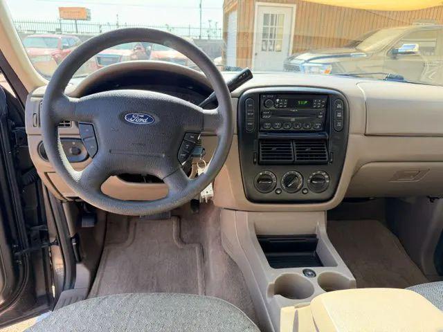 2005 Ford Explorer XLS