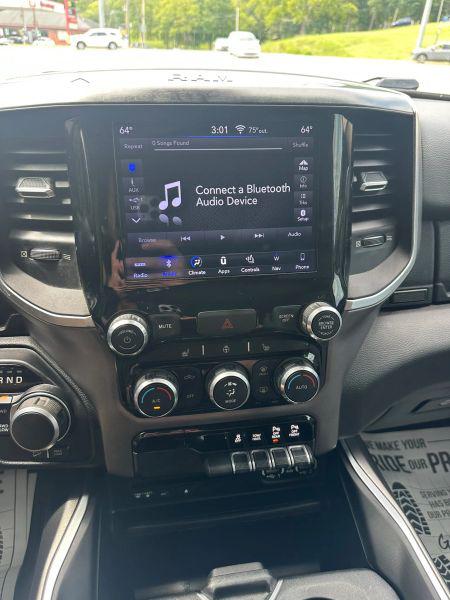 2019 Ram 1500 Big Horn/Lone Star Crew Cab 4x4 5'7" Box