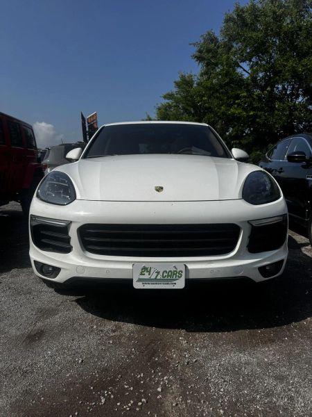 2016 Porsche Cayenne Base
