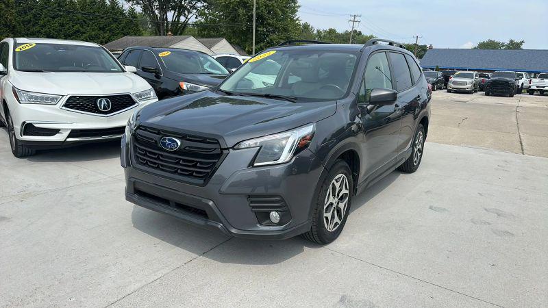 2022 Subaru Forester Premium for sale in Taylor, MI