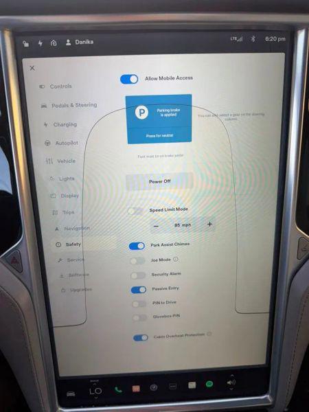 2015 Tesla Model S 85D