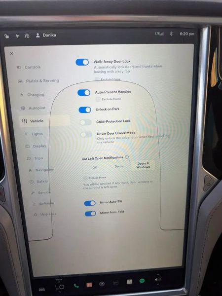 2015 Tesla Model S 85D