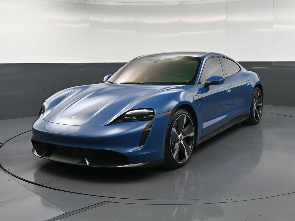 /2022 Porsche Taycan