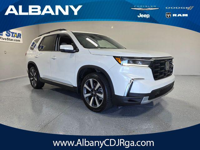 Platinum White Pearl 2025 Honda Pilot SUV / Crossover All-Wheel Drive Automatic