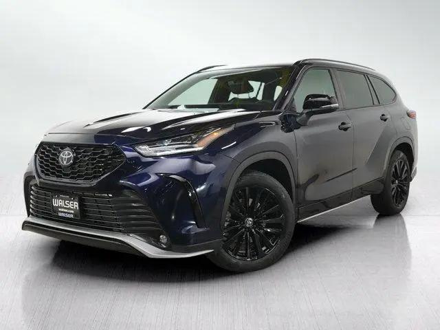 2025 Toyota Highlander XSE for sale in Burnsville, MN