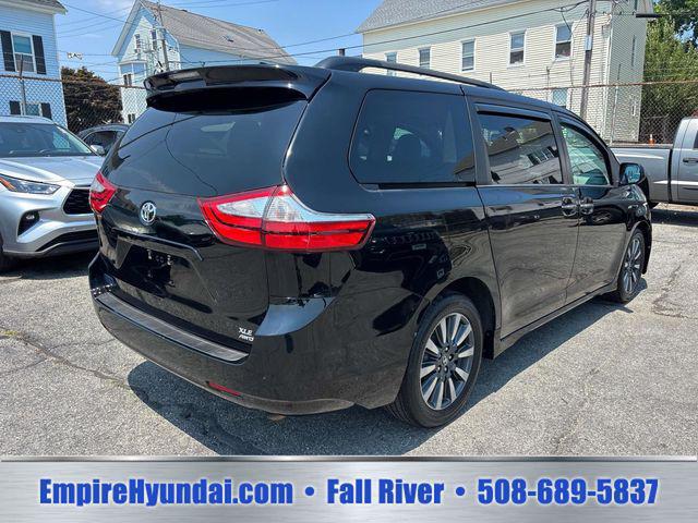 2018 Toyota Sienna XLE 7 Passenger