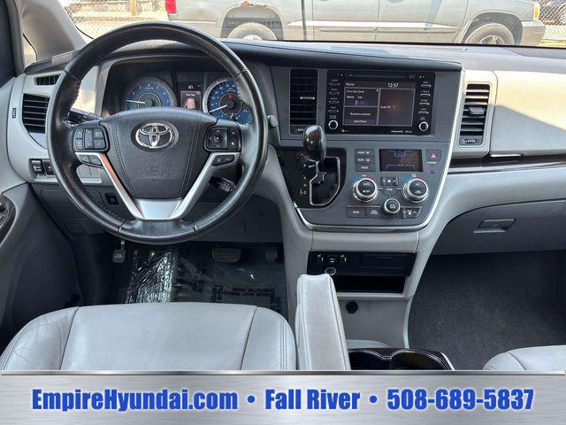 2018 Toyota Sienna XLE 7 Passenger
