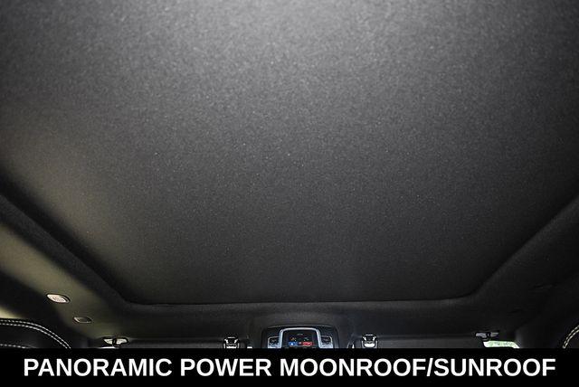 2022 Ram 1500 Laramie Crew Cab 4x4 57 Box