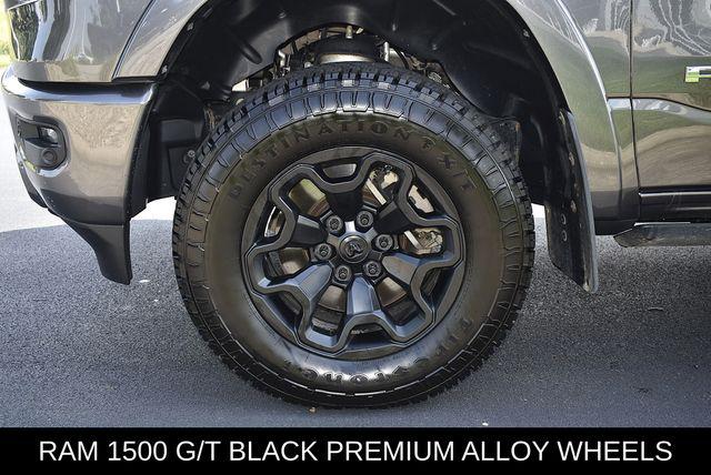 2022 Ram 1500 Laramie Crew Cab 4x4 57 Box