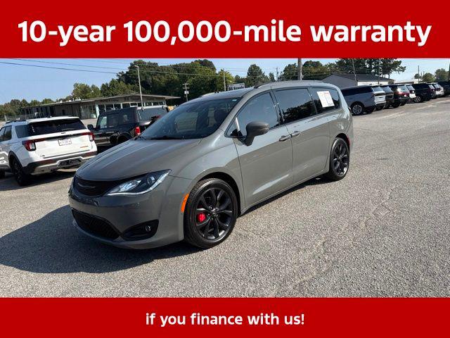 2020 Chrysler Pacifica Red S Edition