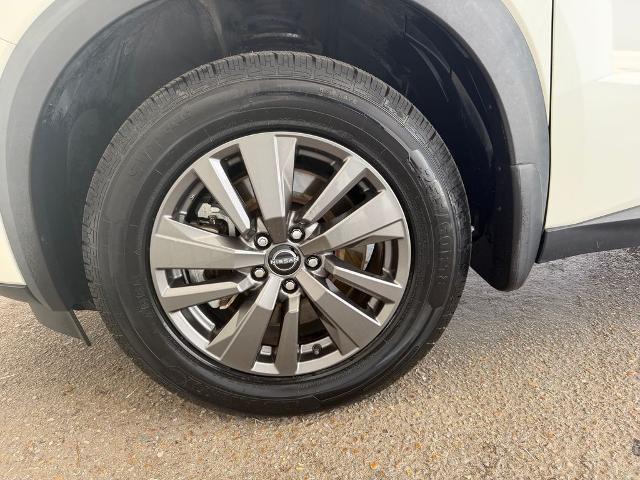 2023 Nissan Pathfinder SV FWD