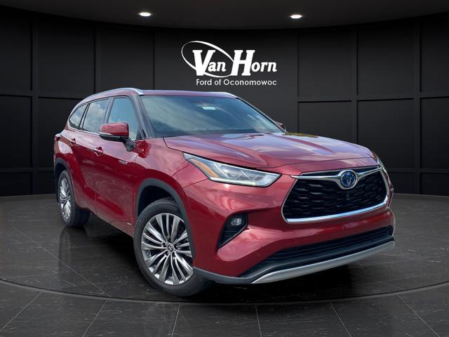 2021 Toyota Highlander Hybrid Platinum for sale in Oconomowoc, WI