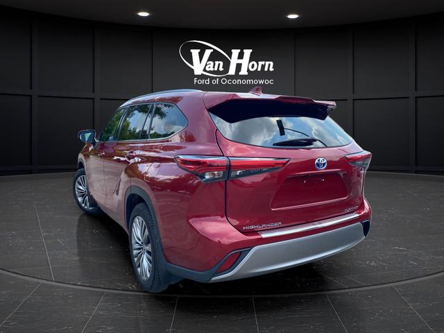 2021 Toyota Highlander Hybrid Platinum