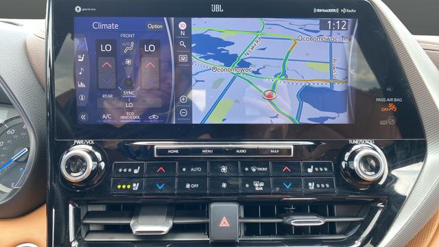2021 Toyota Highlander Hybrid Platinum