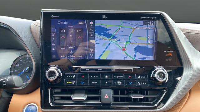 2021 Toyota Highlander Hybrid Platinum