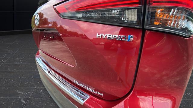 2021 Toyota Highlander Hybrid Platinum