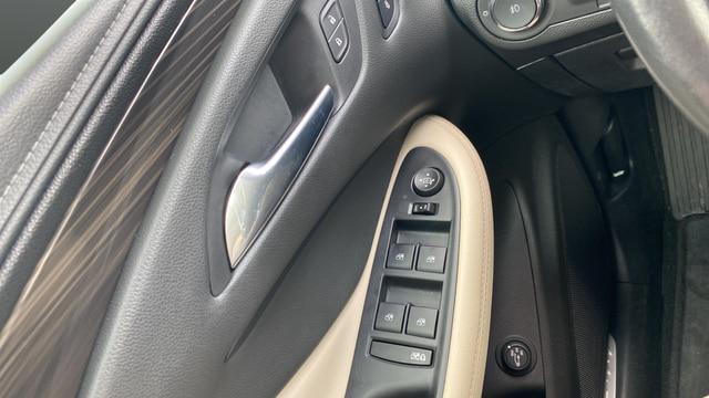 2020 Buick Envision FWD Essence