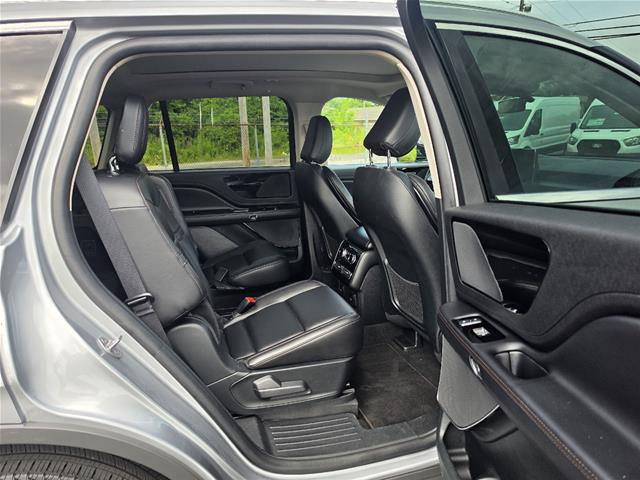 2023 Lincoln Aviator Standard