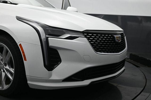 2021 Cadillac CT4 Luxury