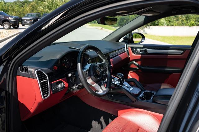 2023 Porsche Cayenne Platinum Edition