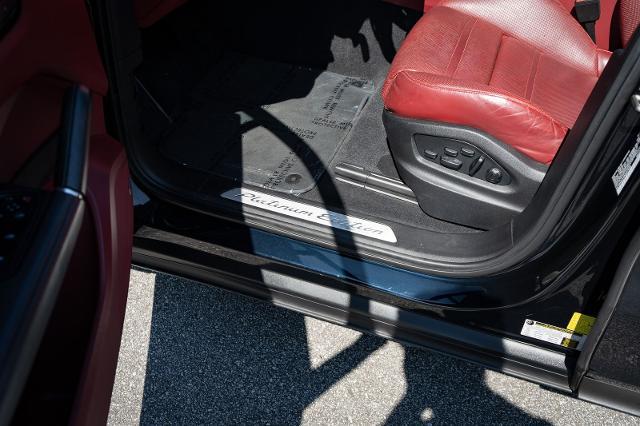 2023 Porsche Cayenne Platinum Edition