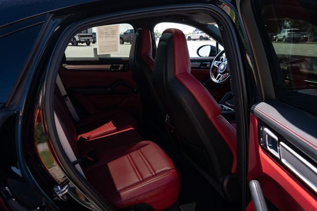 2023 Porsche Cayenne Platinum Edition