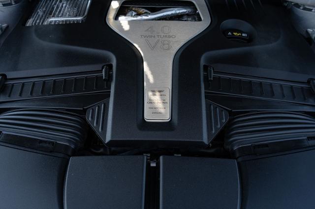 2023 Aston Martin DBX 707