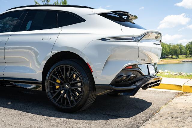 2023 Aston Martin DBX 707