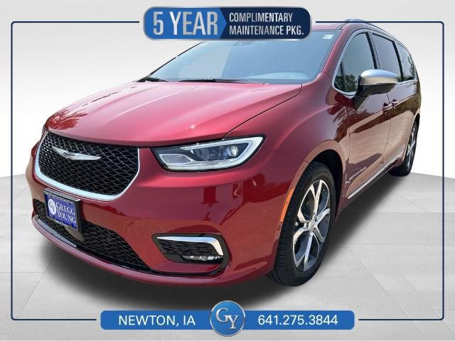 2026 Chrysler Pacifica Pinnacle for sale in Newton, IA