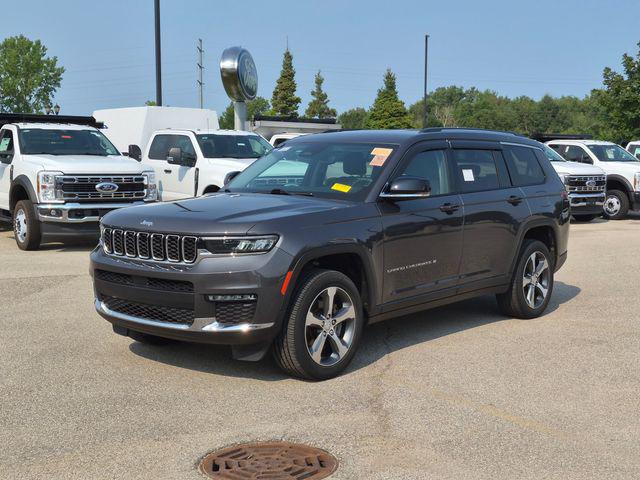 2023 Jeep Grand Cherokee L Limited 4x4 for sale in Birch Run, MI