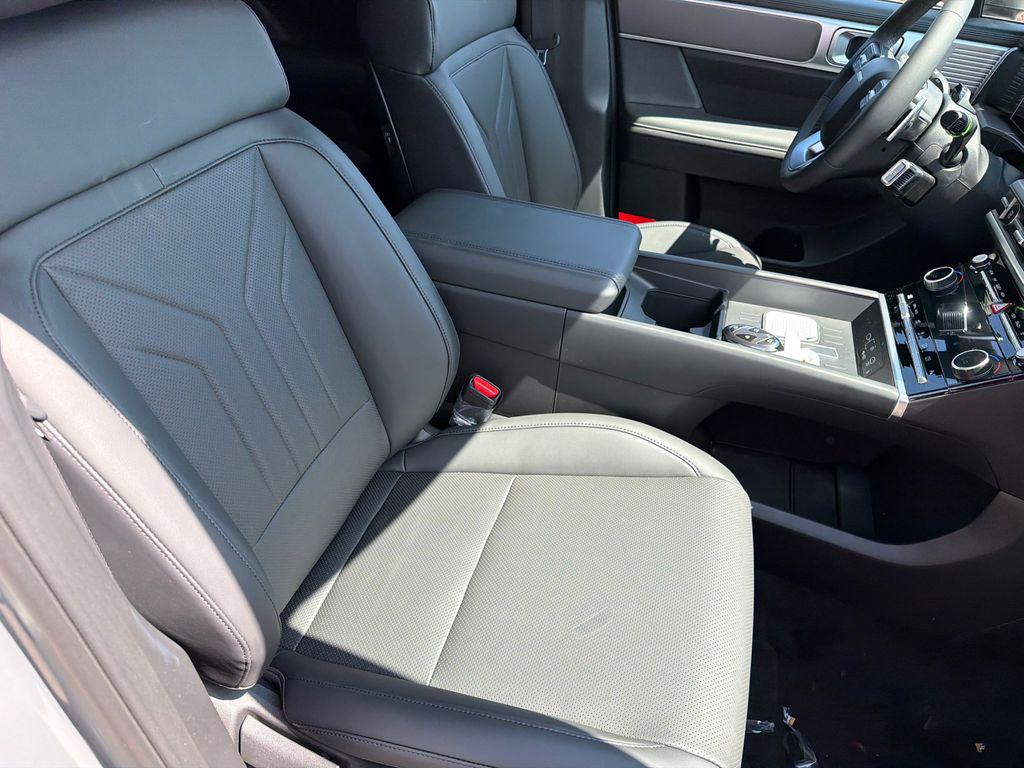 New 2027 Gray Hyundai SEL AWD image 14