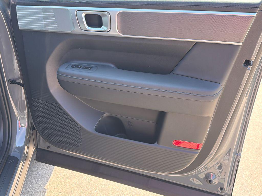 New 2027 Gray Hyundai SEL AWD image 15