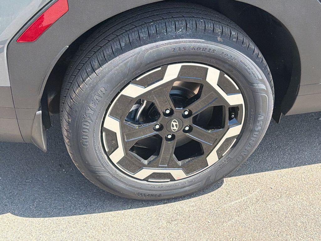 New 2027 Gray Hyundai SEL AWD image 18
