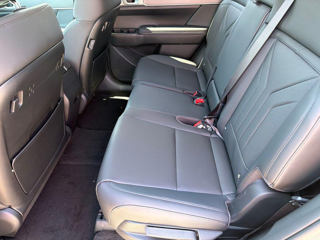 New 2027 Gray Hyundai SEL AWD image 21