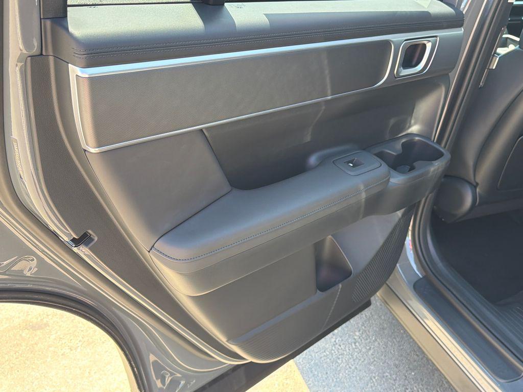 New 2027 Gray Hyundai SEL AWD image 22