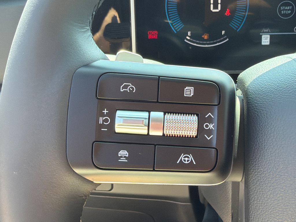 New 2027 Gray Hyundai SEL AWD image 25