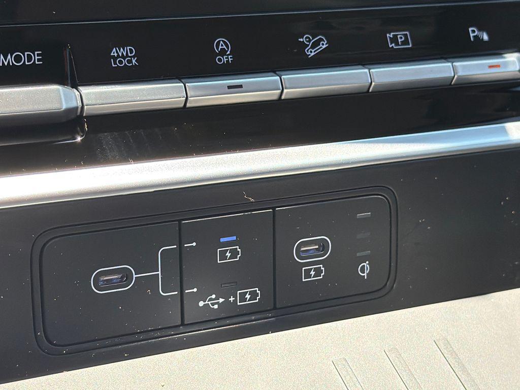 New 2027 Gray Hyundai SEL AWD image 31