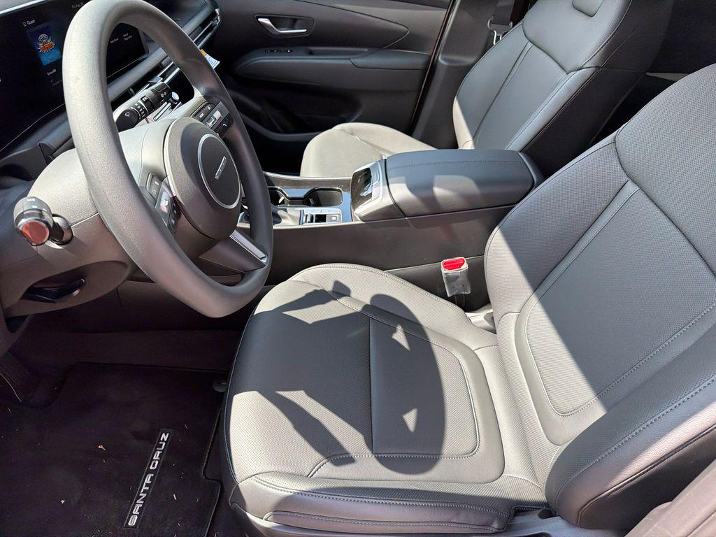New 2027 White Hyundai SE FWD image 10