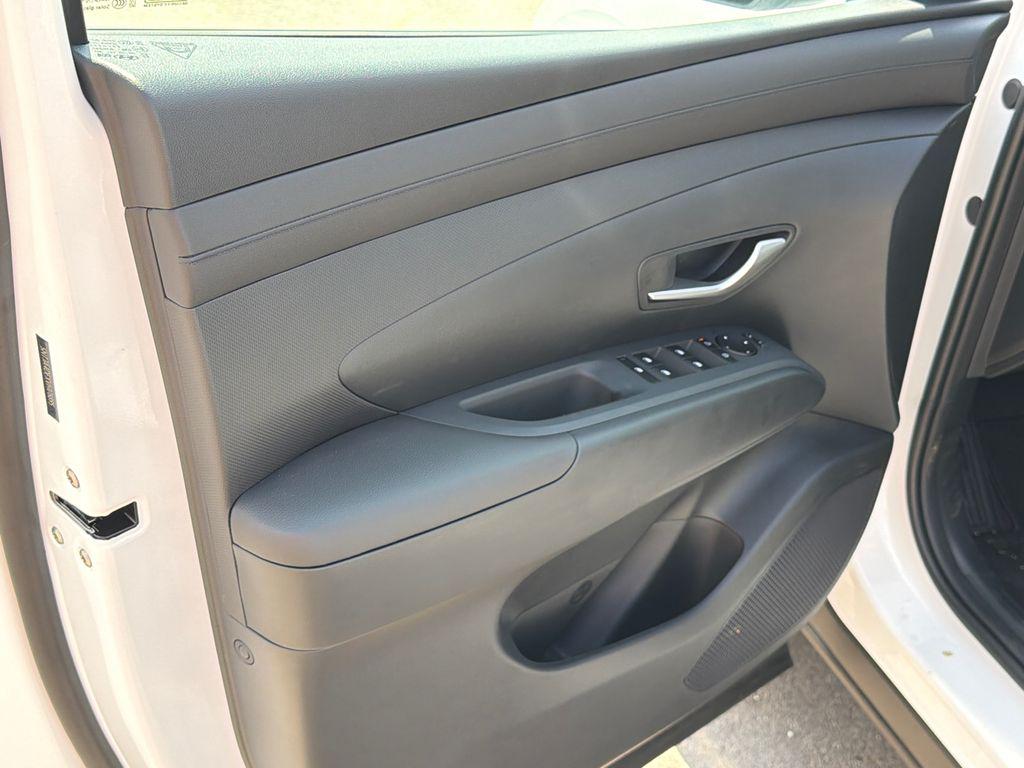 New 2027 White Hyundai SE FWD image 11