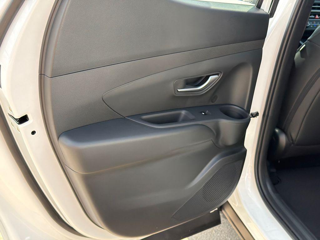 New 2027 White Hyundai SE FWD image 22