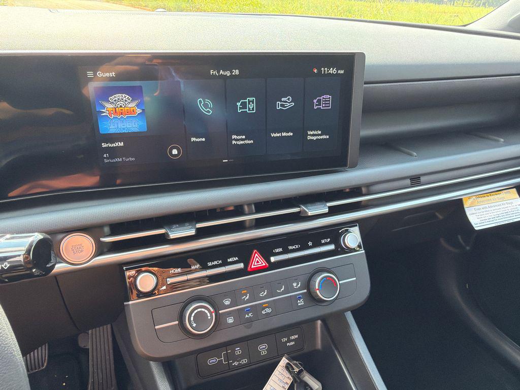 New 2027 White Hyundai SE FWD image 28