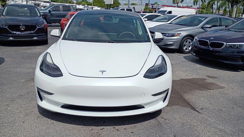 2021 Tesla Model 3 Standard Range Plus Rear-Wheel Drive